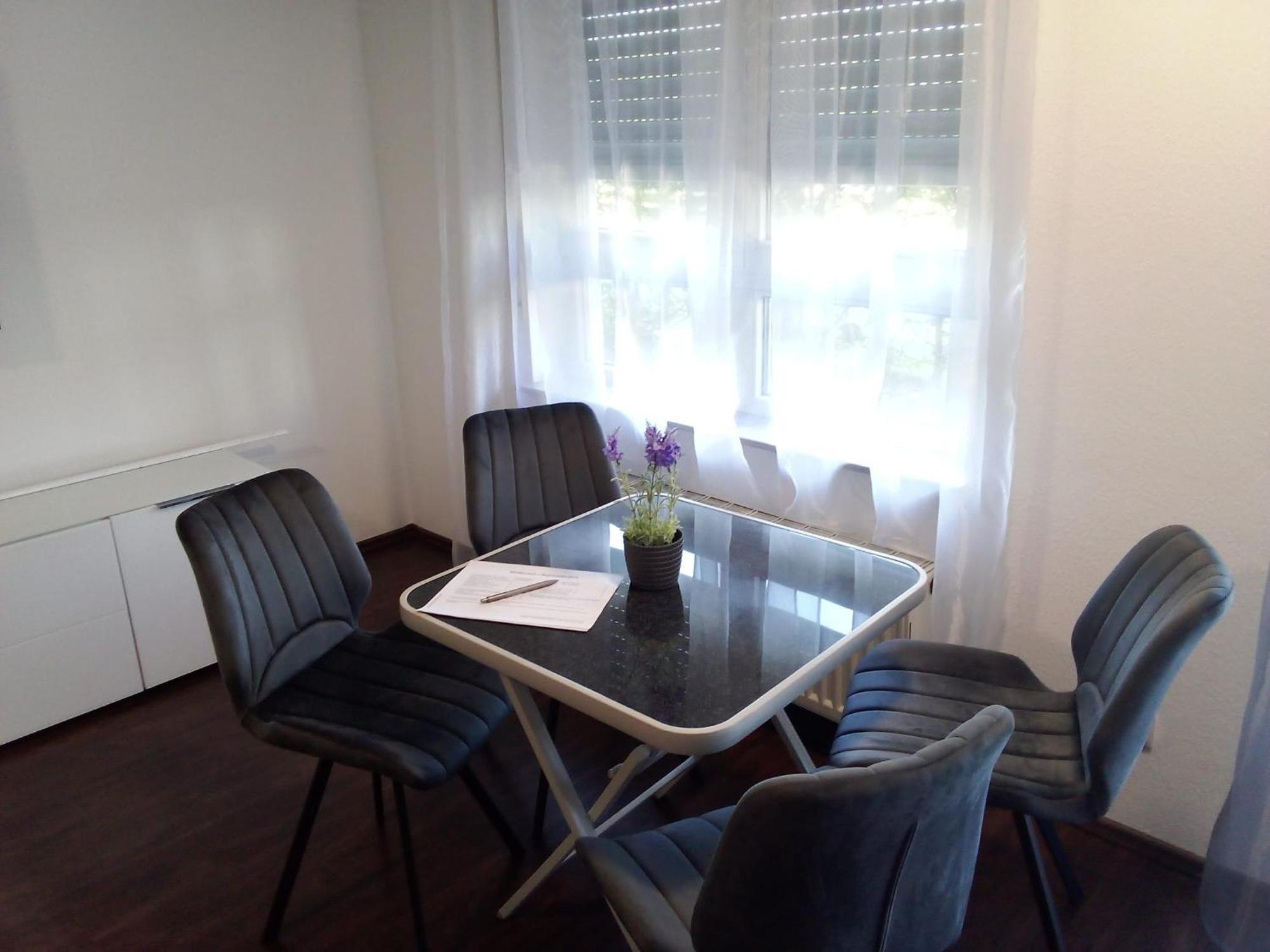 Apartment Metzingen City Exterior photo
